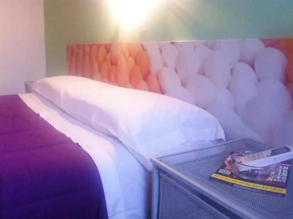 Pension Aris Barcellona 0*,  Spagna